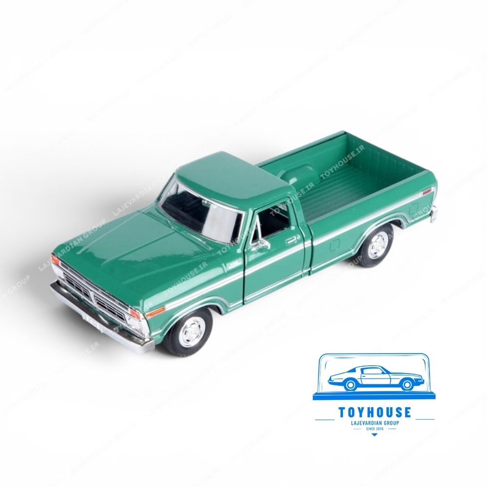 ماکت فورد F-150 کاستوم ۱۹۷۷ برند موتور مکس سری Timeless Legends مقیاس ۱:۲۴، نمای سهرخ از جلو