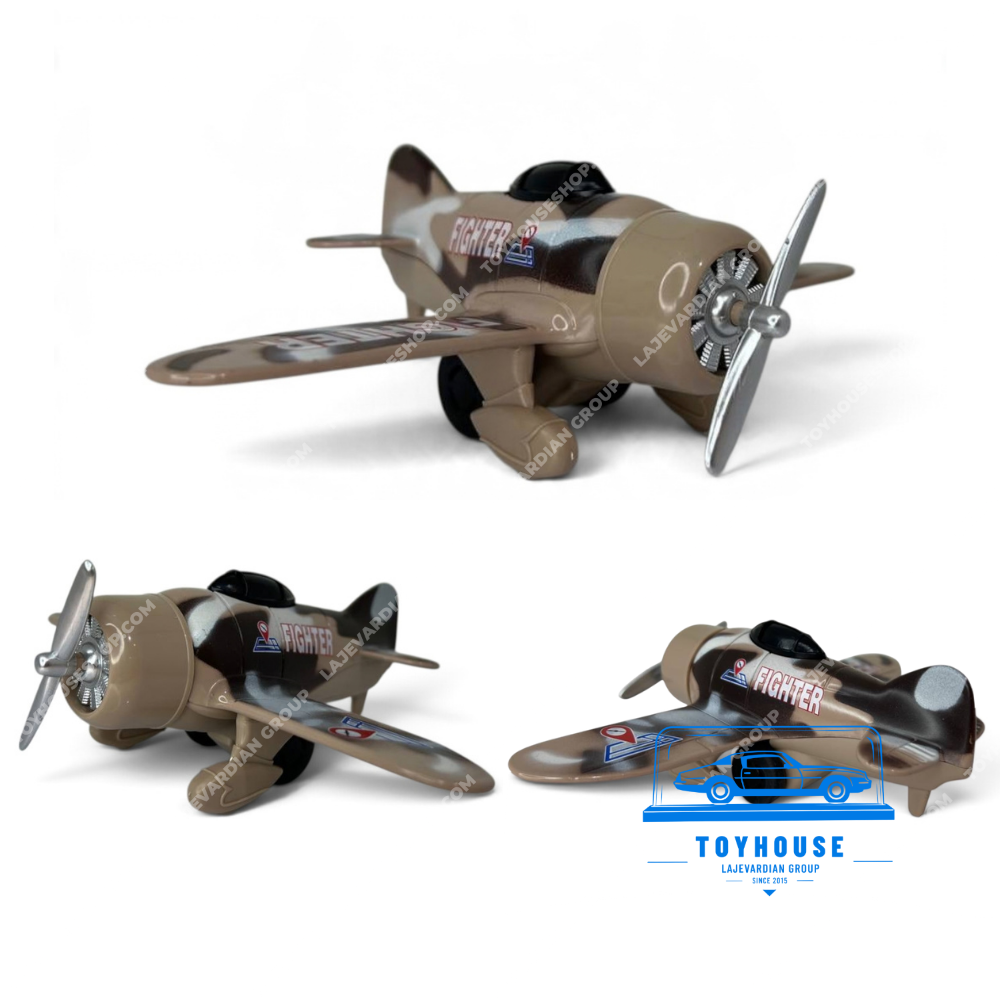 ماکت اسباببازی هواپیمای جنگنده ملخی تکباله با رنگ استتاری قهوهای و خاکی، نوشته Fighter، کابین مشکی و ملخ نقرهای، نمای جلو و پشت